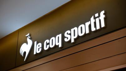 仏ブランド「le coq sportif」のロゴが“鶏がら”に　天下一品が異色コラボを次々と実現できる理由